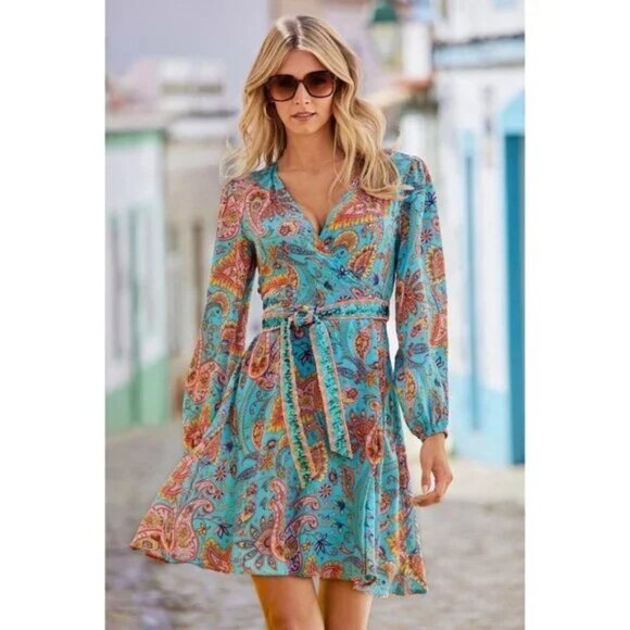 Boston Proper Dresses & Skirts - Boston Proper Beach Paisley Embellished Printed Wrap Dress xs